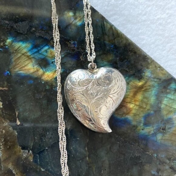 VTG Sterling Silver 925 1.5" Etched Filigree Puffy Heart Pendant Necklace 24” - Picture 5 of 16